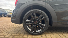 MINI Hatchback 1.5 Cooper Sport Premium 5dr Auto Petrol Hatchback